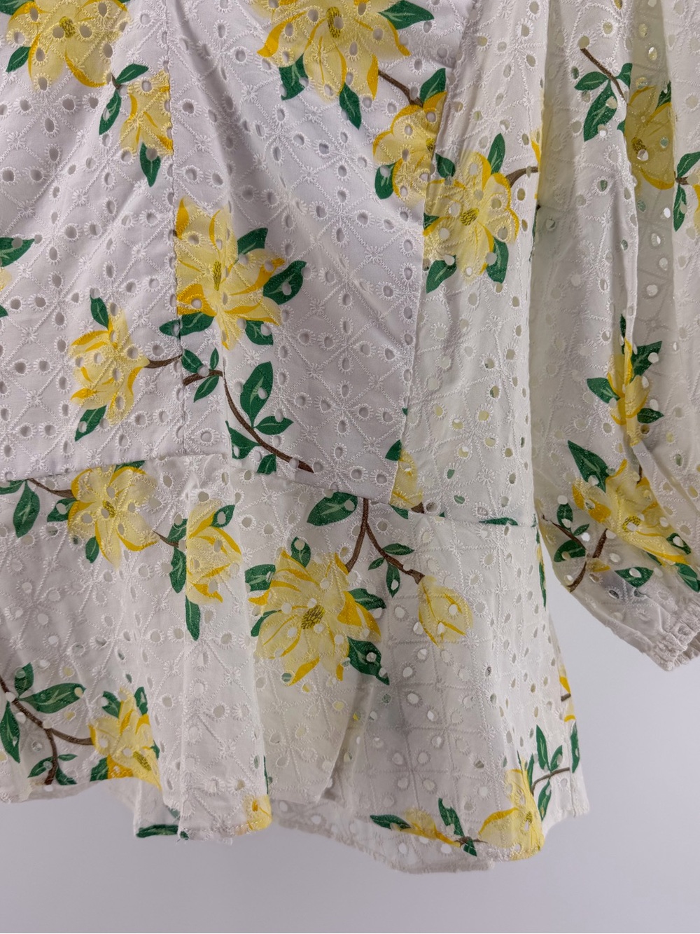 Draper James Terri Tie Back Top in Magnolia Eyelet, Floral Print, Women's 10 - Picture 5 of 10